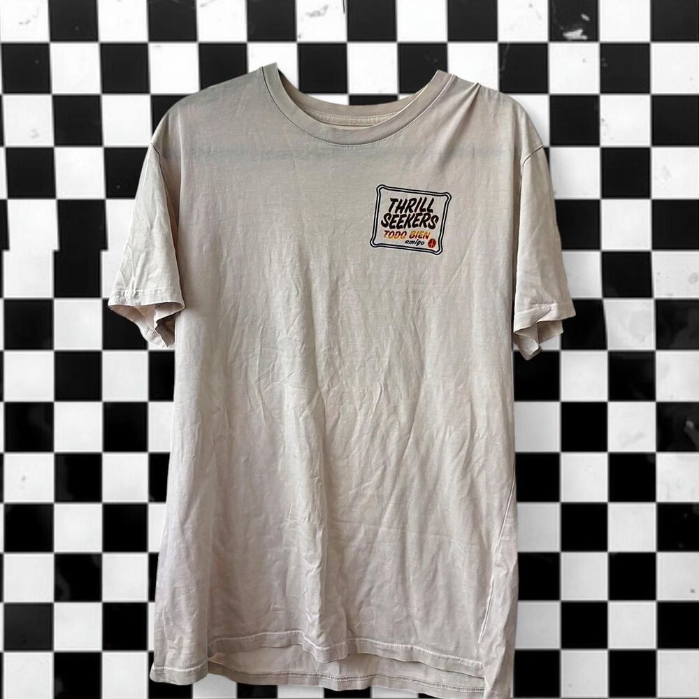 ⭐️ 3/35 THRILL SEEKERS Todo Bien Amigo Large TShirt